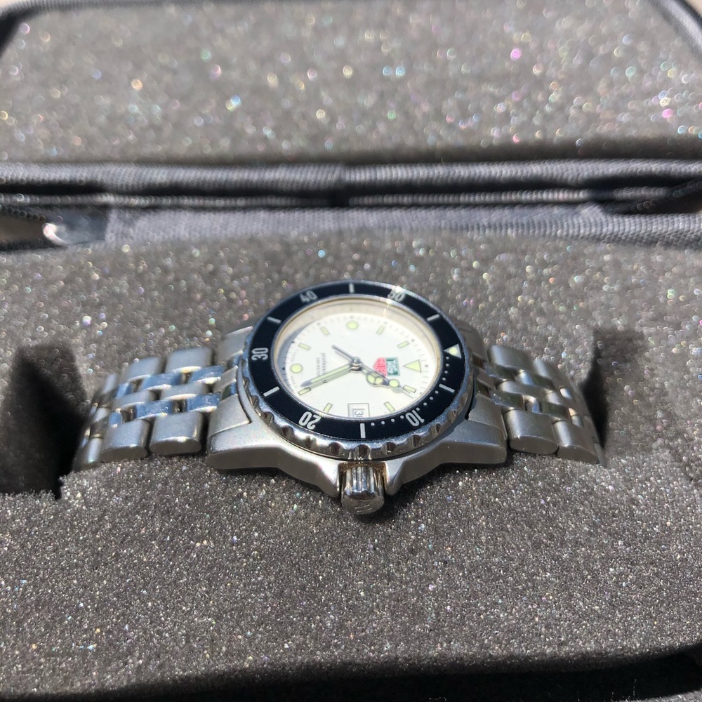Ladies Tag Heuer Professional - Picture 3 of 4